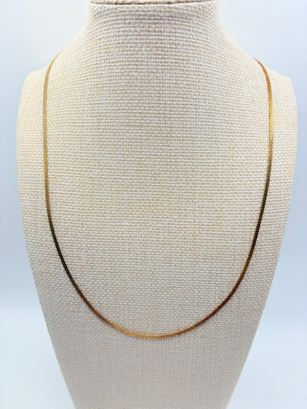 Vintage Sleek Serpentine Chain C 21 inches
