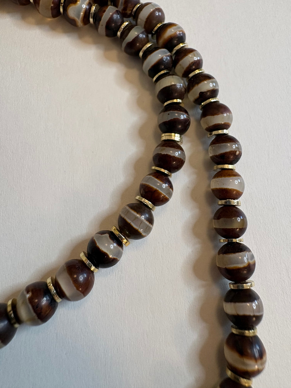 Tibetan Agate Maroon Gold-Small Necklace
