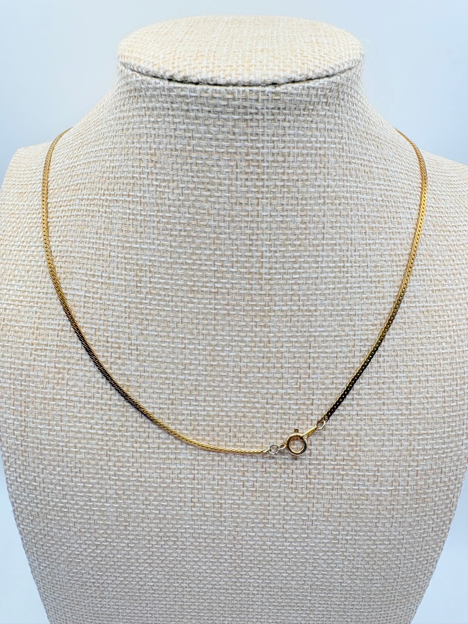 Vintage Sleek Serpentine Chain C 21 inches