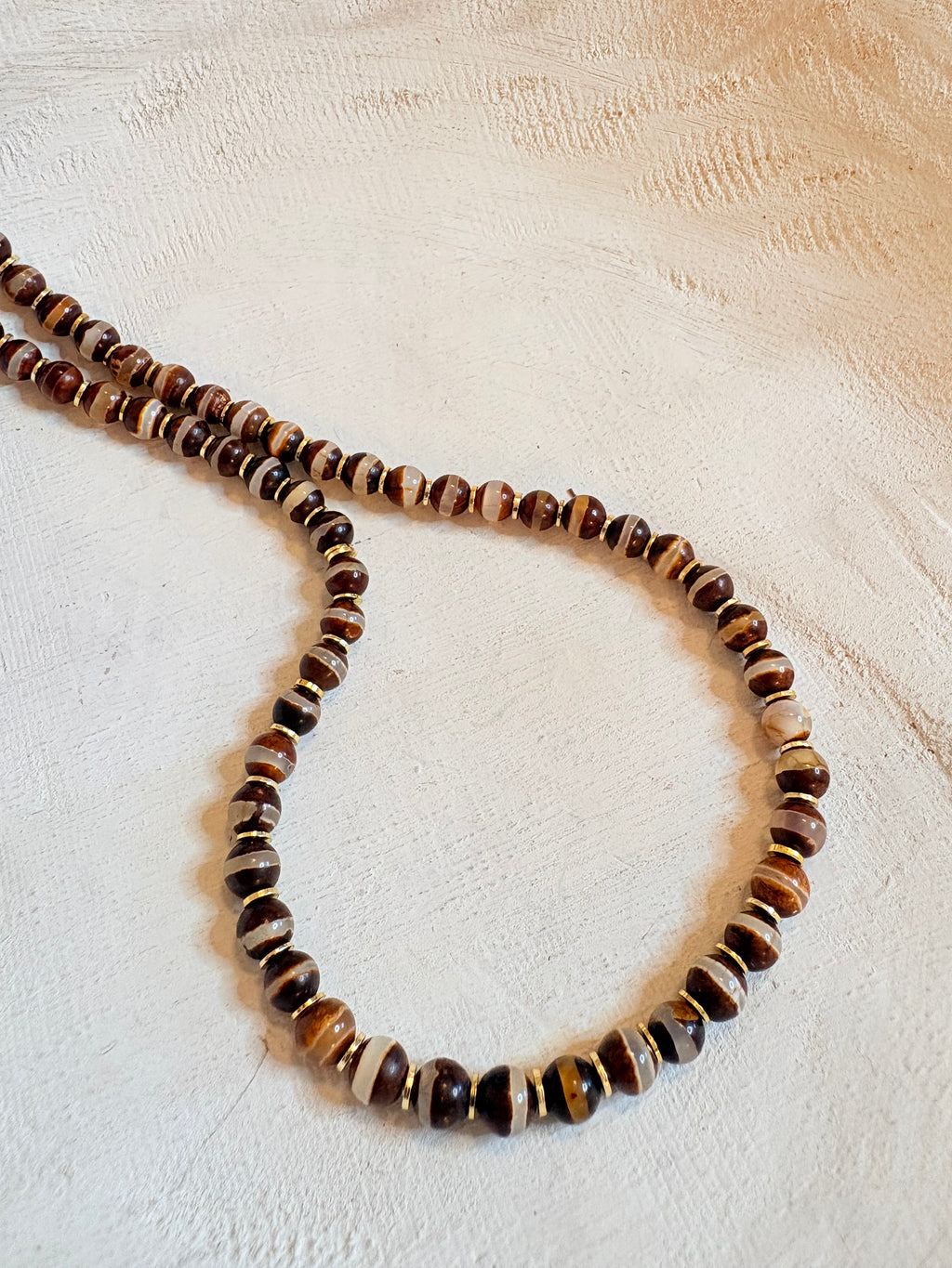 Tibetan Agate Maroon Gold-Small Necklace