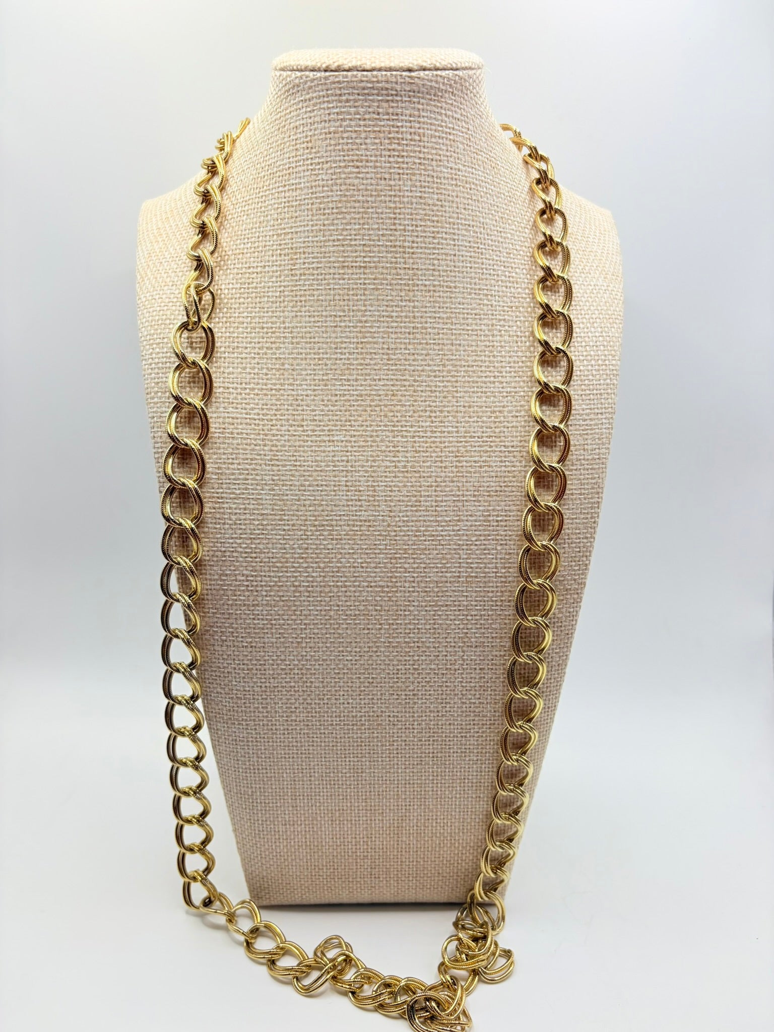 Vintage Textured Double-Link Opera Chain 36 inches