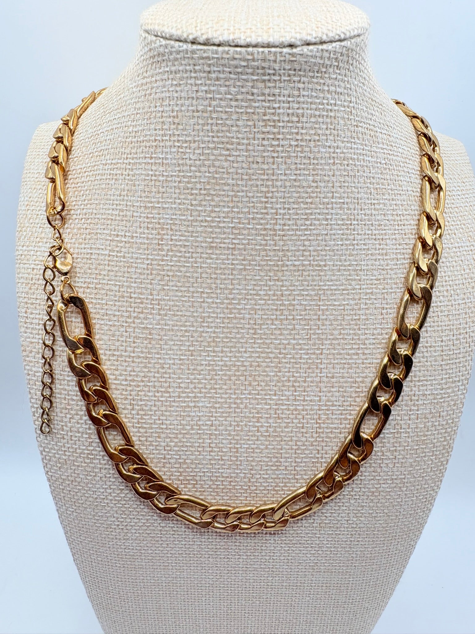 Vintage Chunky Bold Figaro Chain 19 inches