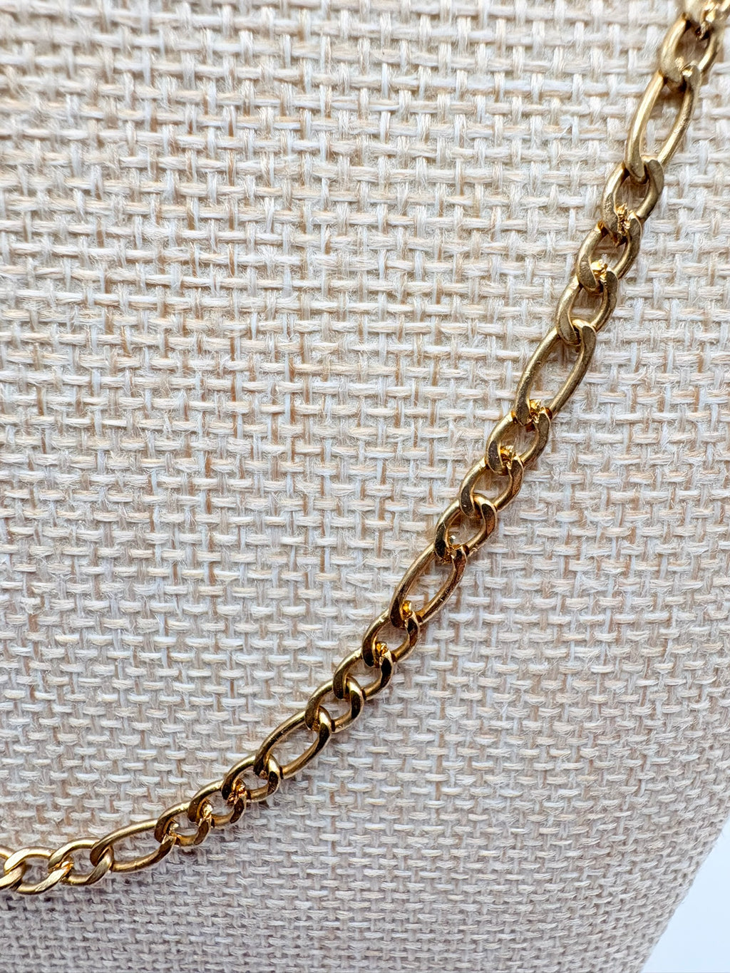 Vintage Classic Figaro Chain- B 24 inches