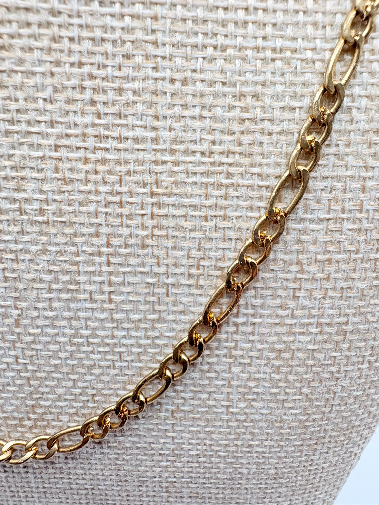 Vintage Classic Figaro Chain- B 24 inches